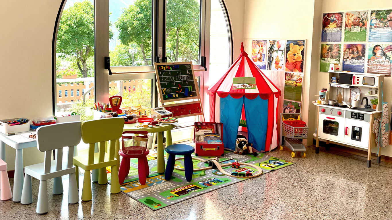 Area giochi bambini della casa per ferie Casa Alpina