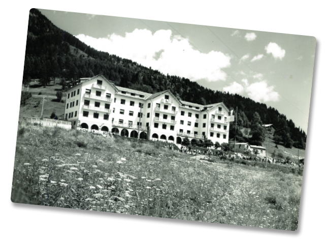 Facciata della Casa Alpina nel 1967