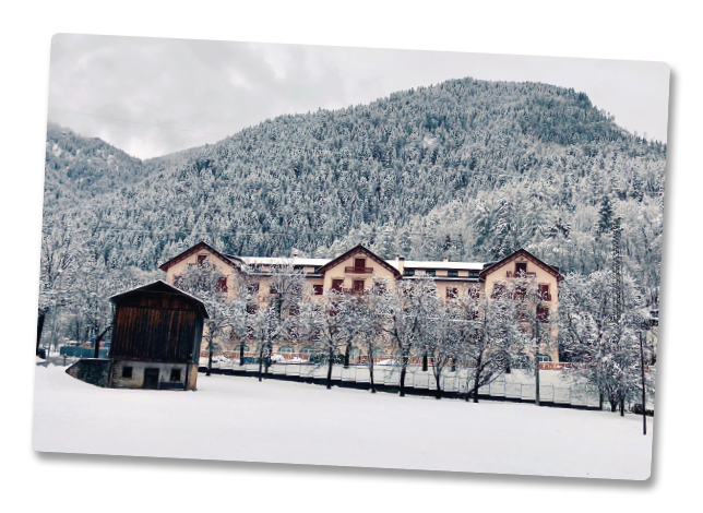 Nebbiù e la casa per ferie Casa Alpina Bruno e Paola Mari sotto la neve dell'inverno 2021
